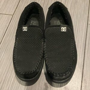 Men’s black DC slip on shoes